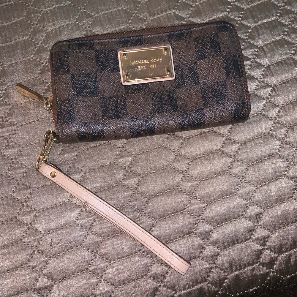 Michael Kors wallet